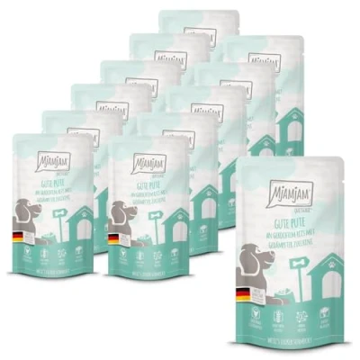 Abbildung von MjAMjAM Premium Nassfutter für Hunde Quetschie Gute Pute an gekochtem Reis mit gedämpfter Zucchini, 12er Pack (12 x 125g), glutenfrei extra viel Fleisch