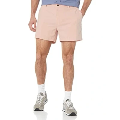 Abbildung von Amazon Essentials Herren Leichte Oxford Shorts, Komfortabler Stretch, 13 cm Schrittlänge, Schmale Passform (Früher Goodthreads), Hellbronze, 42W