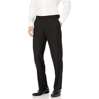 Abbildung von Amazon Essentials Herren Knitterfeste Stretch Hose, Klassische Passform, Schwarz, 36W / 30L