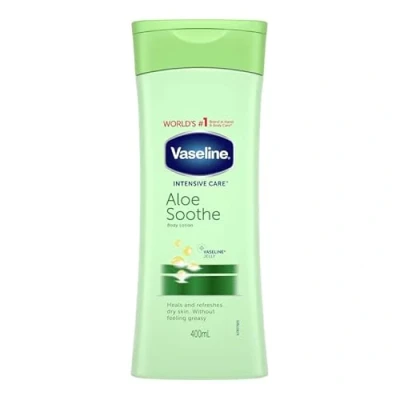 Abbildung von 3 x Vaseline Intensivpflege Body Lotion Aloe Soothe mildert trockene, rissige Haut 400 ml