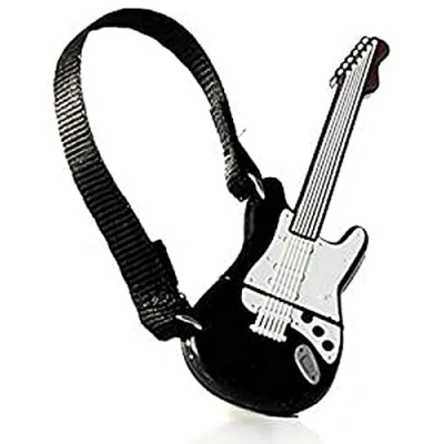 Abbildung von Tech One Pendrive Gitarre Black &amp; White 32 GB USB 2.0