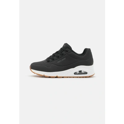 Abbildung von Skechers Wide Fit UNO Sneaker low black, Damen, Größe: 38, Black Schuhe