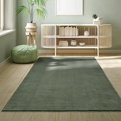 Abbildung von the carpet Relax kuscheliger Kurzflor Teppich, Anti Rutsch Unterseite, Waschbar bis 30 Grad, Super Soft, Felloptik, Forest, 200 x 280 cm