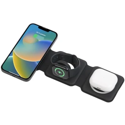 Abbildung von Callstel iPhone Zubehör: 3in1 Ladestation für iPhone, AirPods, Apple Watch, MagSafe kompatibel (Handyladestation Apple, 3 in 1 Wireless, Handyhalter)
