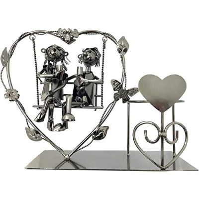 Abbildung von Natura Balance Flaschenhalter Liebespaar Schaukel Liebesschaukel Hochzeit Geschenk Herz Weinflaschenhalter Metall Hochzeitspaar Valentinstag