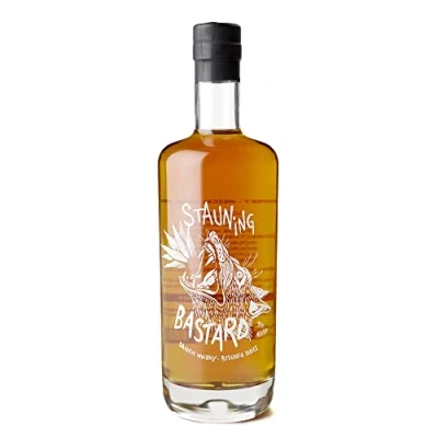 Abbildung von Stauning Bastard Rye Whisky Dänischer Mezcalfass Finish Bodenvermälztes Getreide Direkt befeuert in kleinen Pot Stills destilliert 3 Jahre 46,3% Vol. 1 x 0,7l