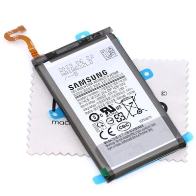 Abbildung von Akku für Samsung Original EB BG965ABE Galaxy S9 Plus (G965F) mit mungoo Displayputztuch