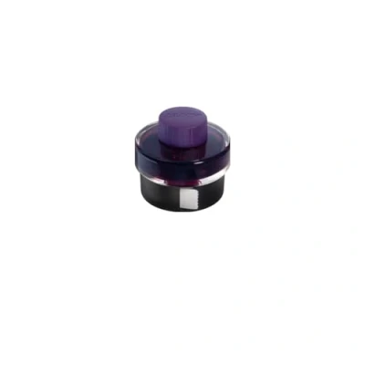 Abbildung von LAMY T52 Tinte dark lilac 50ml Tintenglas mit Tintensammelbecken Standfuß aus Kunststoff Löschpapierrrolle