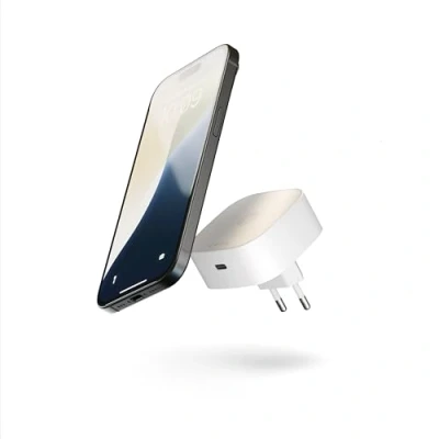 Abbildung von Zens Wireless Charging EU Power Adapter, kabelloses MagSafe und Qi Ladegerät (15 W) für iPhone 16,15,14,13,12 sowie AirPods, inkl. 18 W USB C Anschluss, Weiß