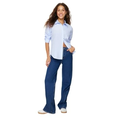 Abbildung von TRENDYOL Damen Basics Oversize Basic Kragen Gewebtes Hemd, Hellblau, 38
