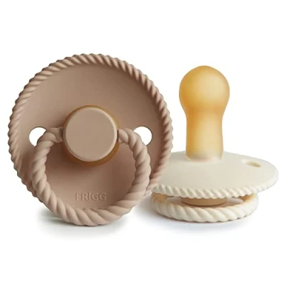 Abbildung von FRIGG Rope Schnuller 2 Packung Latex BPA Frei Hergestellt in Dänemark Symmetrischer Sauger Kirschform (Cream/Croissant, Größe (6 18 Monate))