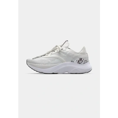 Abbildung von Puma Softride Mayve Mystic Trainingsschuh, Damen, Größe: 37, Feather gray/black/lilac crush/plum jam Schuhe