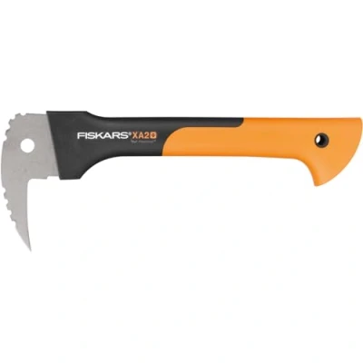 Abbildung von Fiskars Hand Sappie zur Holzbearbeitung, Länge: 34,8 cm, Gehärtete Stahlklinge/Glasfaserverstärkter Kunststoffgriff, Inklusive Schutzhülle, Schwarz/Orange, WoodXpert, XA2, 1003622