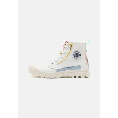 Abbildung von Palladium Pampa Underlayer Schnürstiefelette, Damen, Größe: 42, Star white Schuhe