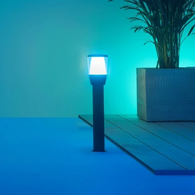 Abbildung von WiZ Elpas Sockelleuchte für Garten Farbiges und weißes Licht Schwarz Starterset