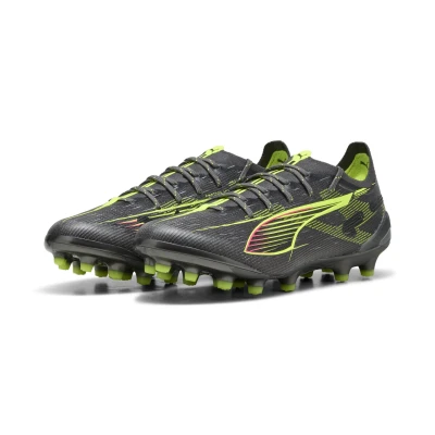 Abbildung von Puma ULTRA 5 ULTIMATE AG Fußballschuhe Damen Matte Aged Silver/Yellow Alert/Sun Struck Größe: 38