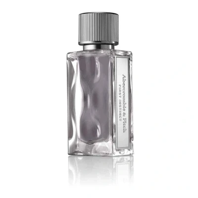 Abbildung von Abercrombie &amp; Fitch First Instinct Eau de Toilette 30 ml