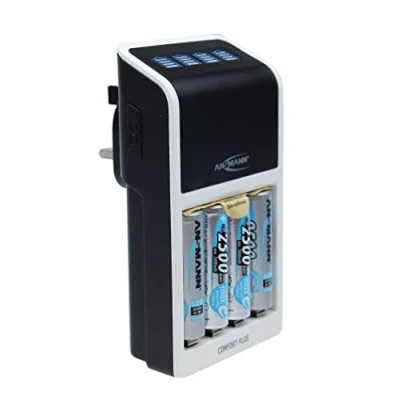 Abbildung von Ansmann Comfort Plus 1001 0094 44 02 Akku Ladegerät für NiMH NiCd (AA, AAA und 9 V, mit 3 poligem UK Stecker 4 AA Batterien (2500 mAh) Weiß