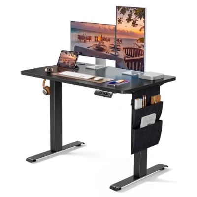 Abbildung von Marsail Höhenverstellbarer Schreibtisch, Elektrischer Schreibtisch mit Storage Tasche, Stehpult für Home Office Computertisch Speicher Voreinstellung Kopfhörerhaken, 100 x 60 cm