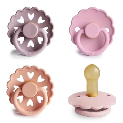 Abbildung von FRIGG Multipack Latex Schnuller 4&#039;er Packung Naturgummi/Naturkautschuk Hergestellt in Dänemark Symmetrischer Sauger Kirschform (Sunset Bliss, Größe 2 (6 18 Monate))