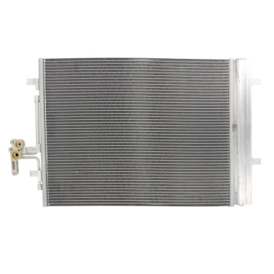 Abbildung von VALEO 814318 Klimakondensator mit Trockner Aluminium 470 R 134a VOLVO: V70 3, V60 I, S60 II, LAND ROVER: Range Rover Evoque