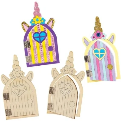 Abbildung von Baker Ross Einhorn Feentüren aus Holz, Holz Basteleien für Kinder (FC390), 4 Stück