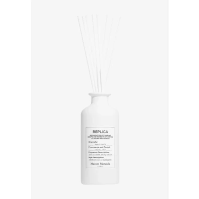 Abbildung von Maison Margiela Fragrances Replica Beach walk Diffuser Duftkerze, Größe: 185 ml,