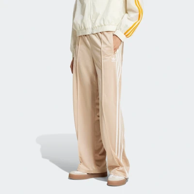 Abbildung von adidas Originals Firebird Loose Jogginghose, Damen, Größe: 50/52 (XXL), Magic beige