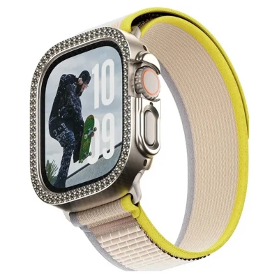 Abbildung von SAFE. by PanzerGlass® Displayschutz Bling Bumper Gold für Apple Watch Ultra 2