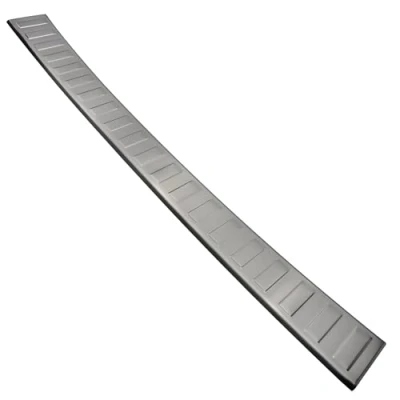 Abbildung von Aroba AR1304 BR Edelstahl Gebürstet Ladekantenschutz kompatibel mit Suzuki S Cross ab BJ. 1.2022&gt; passgenau Abkantung Farbe Silber