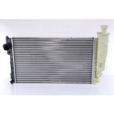 Abbildung von NISSENS 63528 Kühler, Motorkühlung Aluminium 610 378 23 Kühlrippen mechanisch gefügt