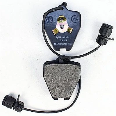 Abbildung von METZGER 1170280 Bremsbelagsatz Vorderachse mit integriertem Verschleißsensor Anti Quietsch Blech AUDI: A8 D2, 100 C4 Limousine, A6 Avant
