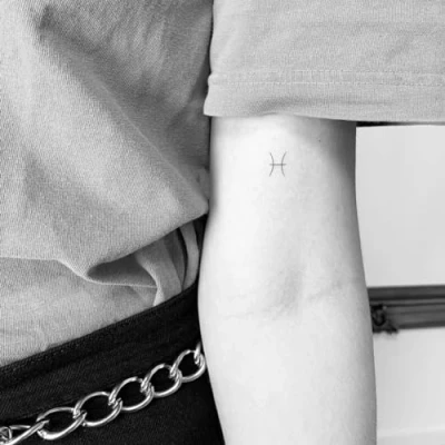 Abbildung von Inkster Tattoo Sternzeichen Fisch vegane &amp; wasserfeste Temporäre Tattoos für Erwachsene EU Kosmetikzertifizierte Farbe revolutionäres 2 Wochen Premium Klebetattoos Fake