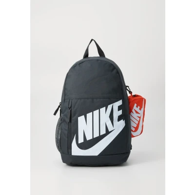 Abbildung von Nike Sportswear Elmntl Unisex Tourenrucksack für Kinder, Größe: One Size, Dk smoke grey/orange/(white)