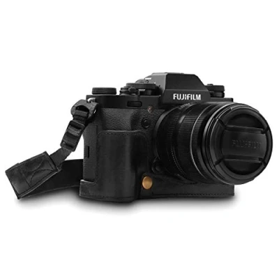 Abbildung von MegaGear MG1552 Ever Ready Echtleder Kamera Halbtasche mit Trageriemen für Fujifilm X T3 Schwarz