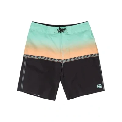Abbildung von Billabong Shorts für Kinder, Größe: 24, Blk