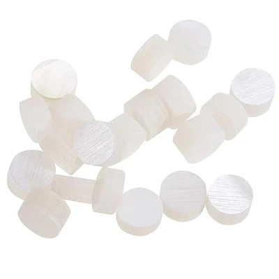 Abbildung von Musiclily Pro 4mm Natürliche Mother of Pearl Gitarren Griffbrett Inlay Dots, White (20er Set)