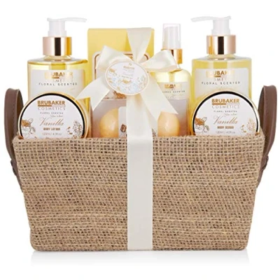 Abbildung von BRUBAKER Cosmetics Bade und Dusch Set Vanille Rosen Minze Duft 8 teiliges Geschenkset in Henkelbox