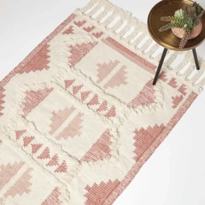 Abbildung von Homescapes Satara Kelim Teppich rosa 90x150 cm, Fransen handgewebt, Quasten Wolle