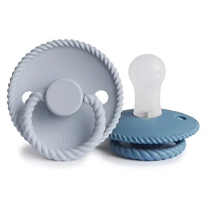 Abbildung von FRIGG Rope Silikon Schnuller 2 Packung Symmetrischer Sauger in Kirschform BPA frei Hergestellt Dänemark (Ocean View/Powder Blue, Größe 1 (0 6 Monate))