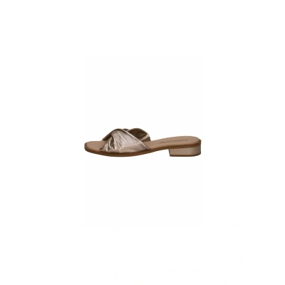 Abbildung von CAPRICE Damen Pantoletten aus Leder mit Blockabsatz, Beige (Taupe Metallic), 38 EU