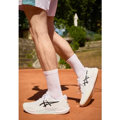 Abbildung von Asics Gelchallenger 14 Multicourt Tennisschuh, Herren, Größe: 46.5, White/black Schuhe
