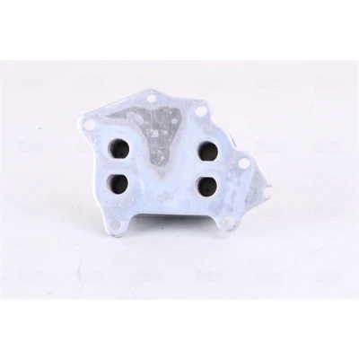 Abbildung von NISSENS 90670 Ölkühler ohne Ölfiltergehäuse FORD: FIESTA 5, 6, Focus 2 Kombi, VOLVO: V50, S80 II, V70 3, PEUGEOT: 308 I Schrägheck, 206 SW