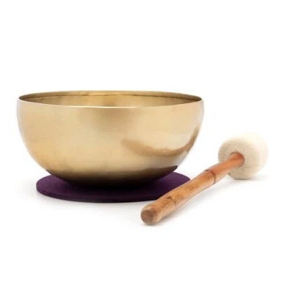 Abbildung von Tibetische Klangschale I Beckenschale 1400 1500 g für Yoga, Entspannung, Klangmassage &amp; Klangtherapie Handgeschmiedet in Nepal Inkl. Klöppel/Pad Fair Trade