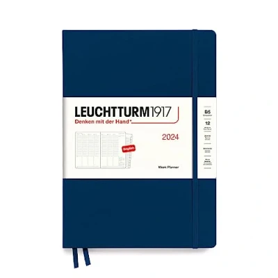 Abbildung von LEUCHTTURM1917 367847 Wochenplaner Composition (B5) 2024, mit Extraheft für Adressen und Jahrestage, Marine, Deutsch, 12 Monate