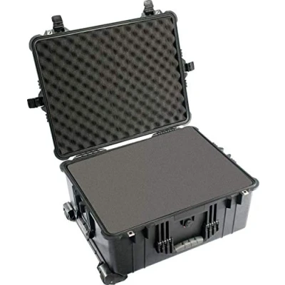 Abbildung von Peli 1610 Langer Case Rollenkoffer, IP67 Wasser und Staubdicht, 62L Volumen, Mit Schaumstoffeinlage (Anpassbar), Schwarz