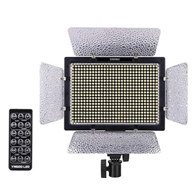 Abbildung von Yongnuo YN 600 LED Studio und Videoprojektor + AC Ladegerät Adapter