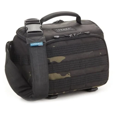 Abbildung von Tenba Fotorucksack Axis v2 6L Sling Bag MultiCam
