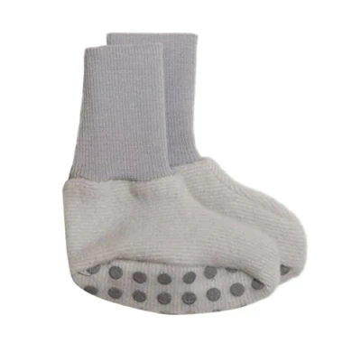 Abbildung von Cosilana, Baby Fleece Schühchen, 60% Wolle kbT und 40% Baumwolle kbA (ab 62/68 mit Noppen) (62 68, Grau meliert)