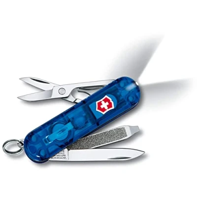 Abbildung von Victorinox Schweizer Taschenmesser, Klein, Signature Lite, Multitool, Swiss Army Knife mit 7 Funktionen, Klinge, Nagelfeile, Schraubendreher 2.5 mm
